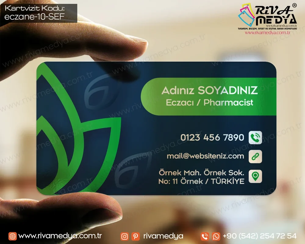Eczane Yaprak Konseptli Şeffaf Kartvizit Örneği